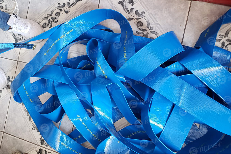 mangueras tipo bombero azul